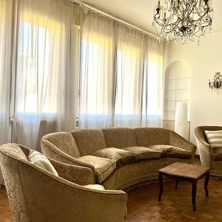 Dimora Vittoria Apartment *