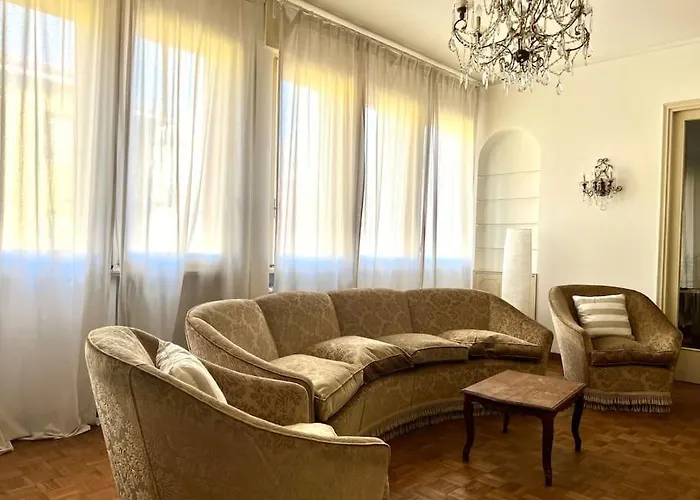 Dimora Vittoria Apartment *